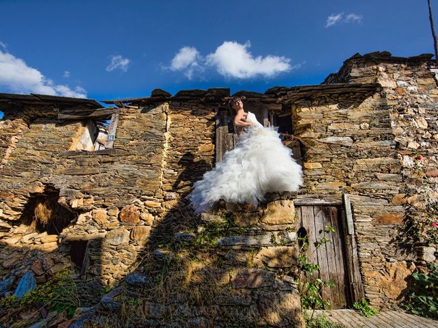 La boda de Dani y Dana en San Andres De Montejos, León 34