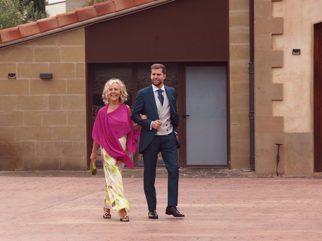 La boda de Andoitz y Leire en Laguardia, Álava 42
