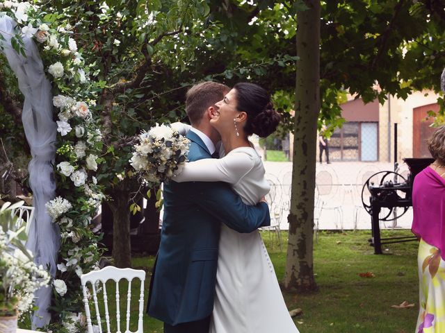 La boda de Andoitz y Leire en Laguardia, Álava 45