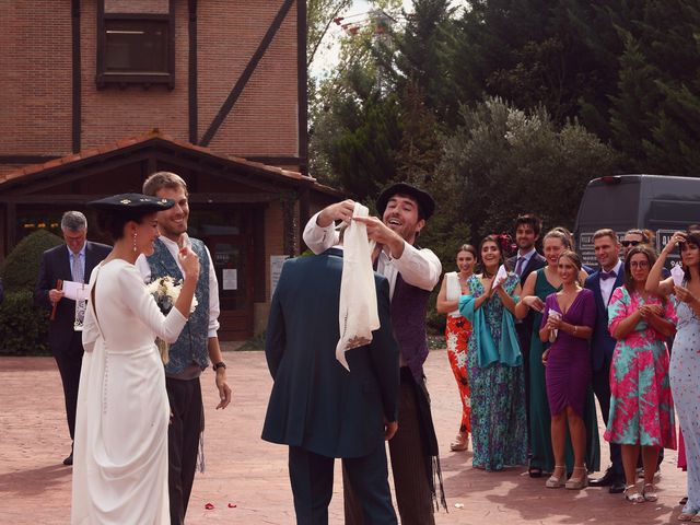 La boda de Andoitz y Leire en Laguardia, Álava 69