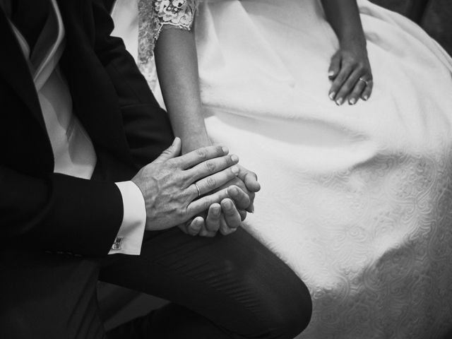 La boda de Pablo y Mireia en Casas Ibañez, Albacete 32