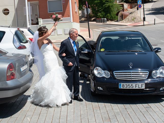 La boda de Juan y Laura en Arroyo De La Encomienda, Valladolid 25