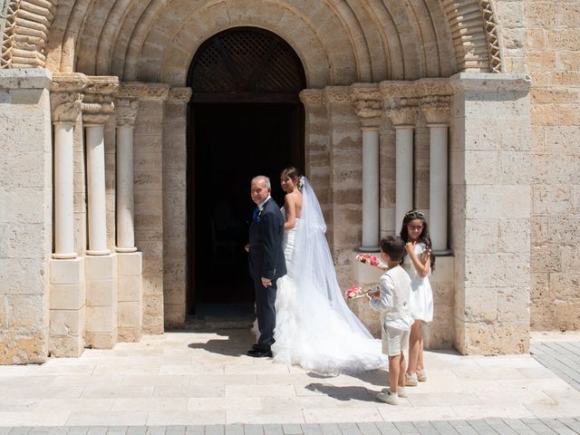 La boda de Juan y Laura en Arroyo De La Encomienda, Valladolid 26