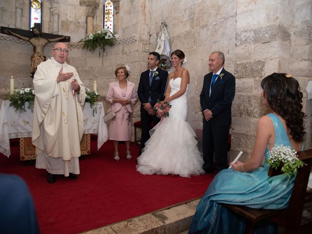 La boda de Juan y Laura en Arroyo De La Encomienda, Valladolid 30