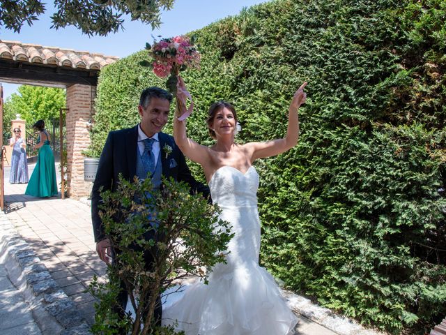 La boda de Juan y Laura en Arroyo De La Encomienda, Valladolid 37