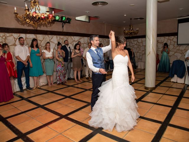 La boda de Juan y Laura en Arroyo De La Encomienda, Valladolid 50