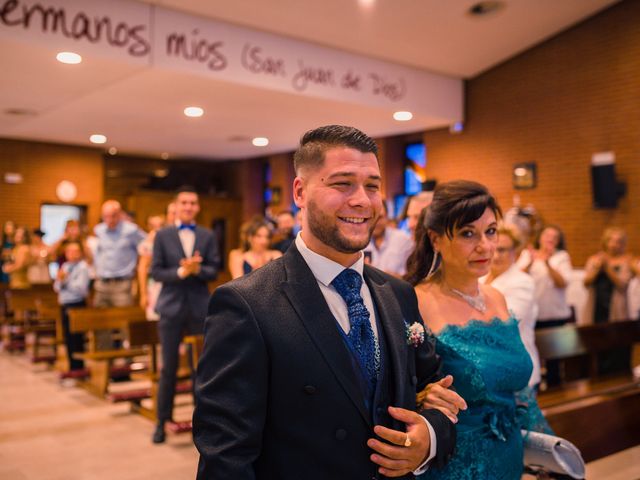 La boda de Sergio y Maricruz en Arganda Del Rey, Madrid 12