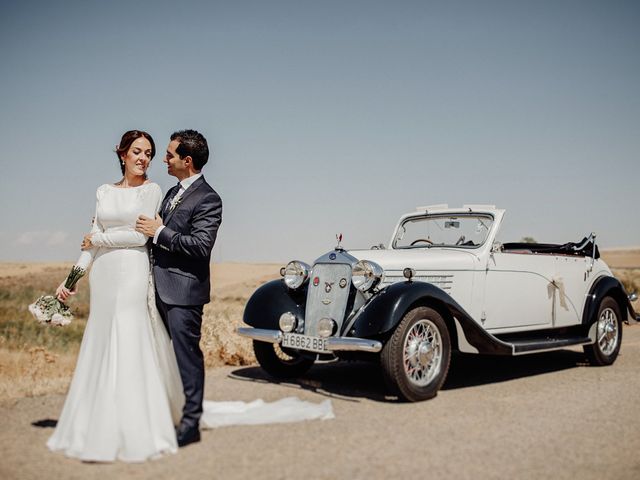 La boda de Carlos y Maite en Ballesteros De Calatrava, Ciudad Real 59