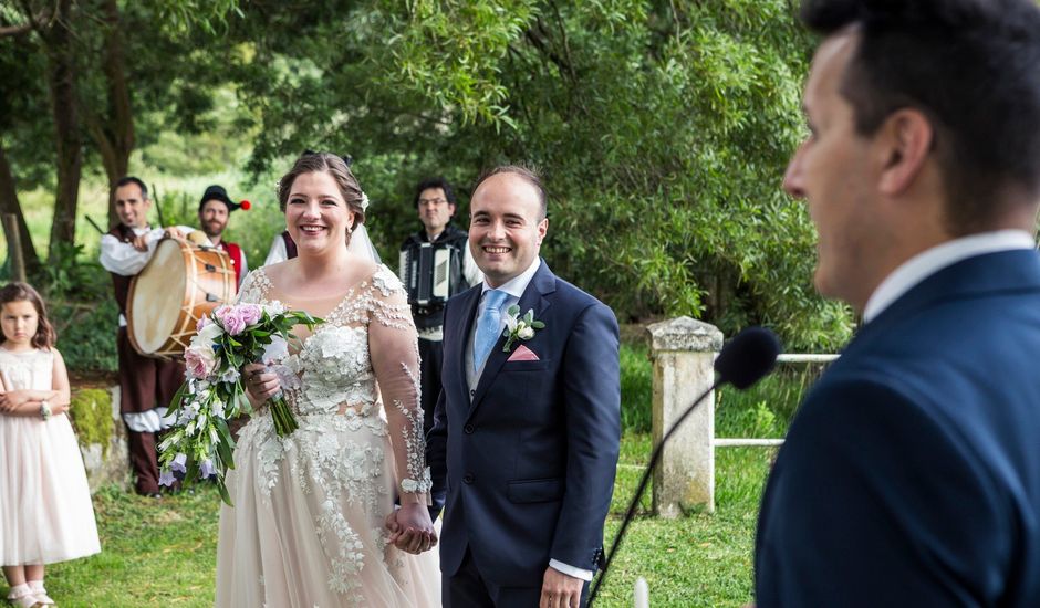 La boda de Martín  y Alexandra  en Outes, A Coruña