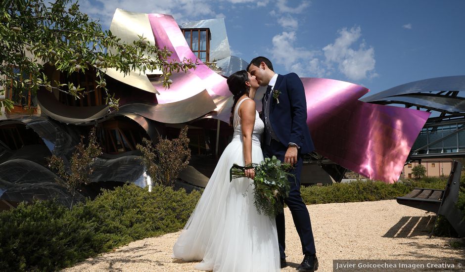 La boda de Mónica y Luis en Elciego, Álava