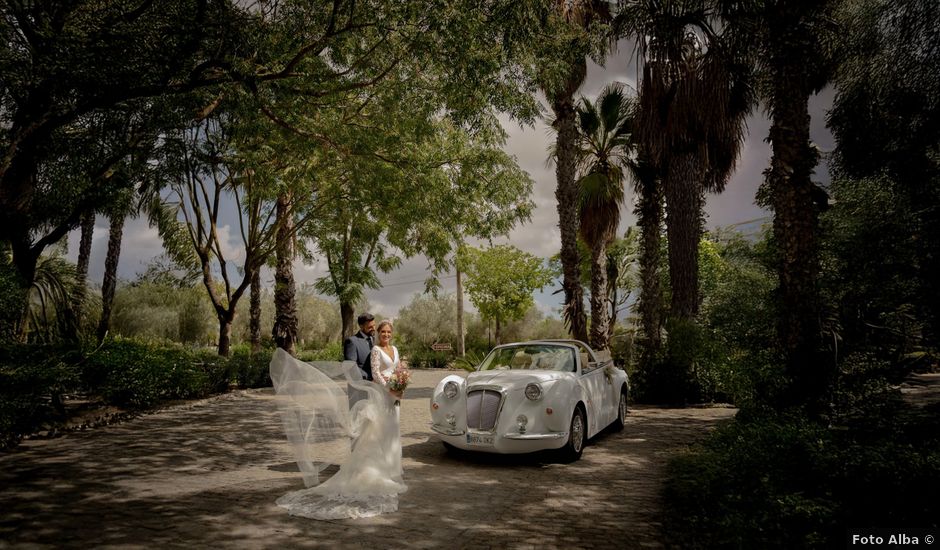 La boda de Alejandro y Sandra en Espartinas, Sevilla