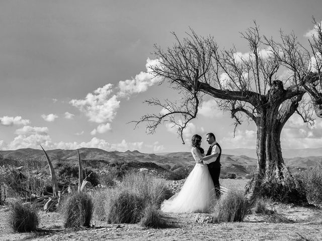 La boda de Juan Carlos y Lorena en Olula Del Rio, Almería 139