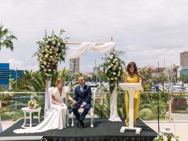 La boda de Gonzalo y Raquel en Alacant/alicante, Alicante 30