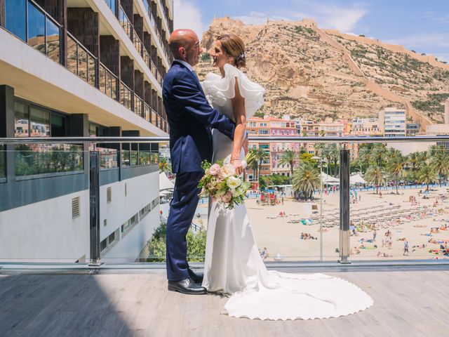 La boda de Gonzalo y Raquel en Alacant/alicante, Alicante 2