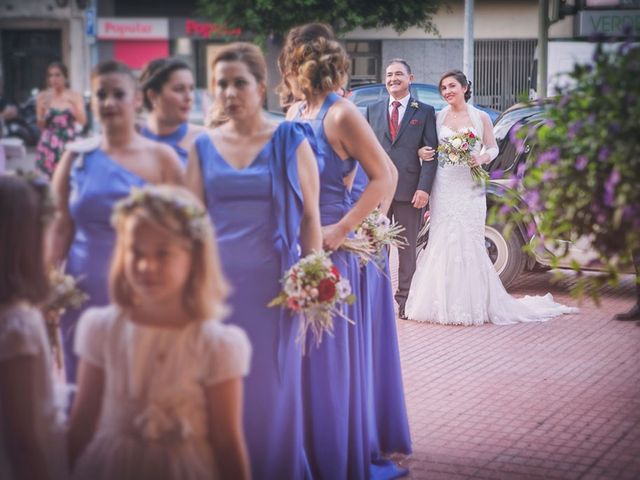 La boda de Javi y Noemi en Burriana, Castellón 24