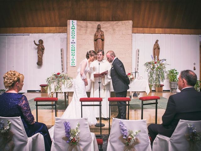 La boda de Javi y Noemi en Burriana, Castellón 30