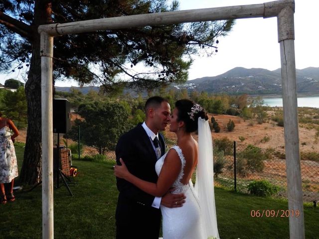 La boda de Daniel  y Cristi  en Viñuela, Ciudad Real 17