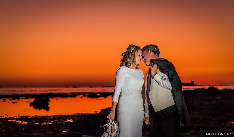 La boda de Manuel y Inmaculada en La Cierva, Cádiz