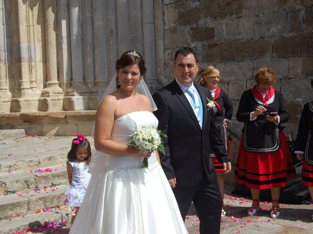 La boda de juan  y leticia en San Vicente De La Barquera, Cantabria 1