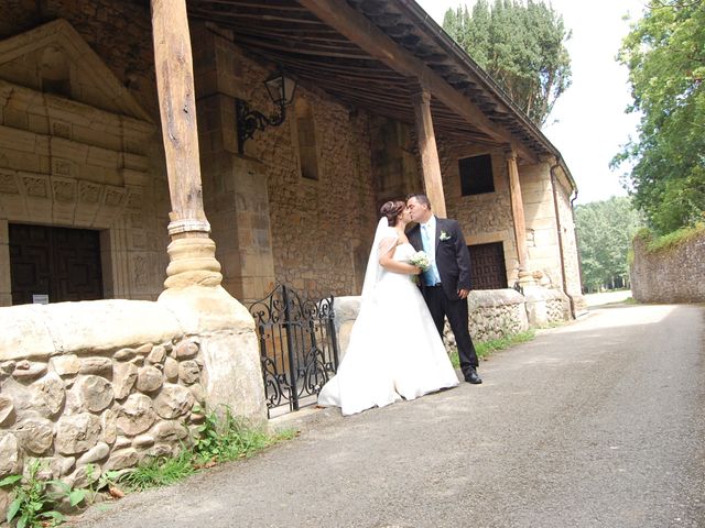 La boda de juan  y leticia en San Vicente De La Barquera, Cantabria 7