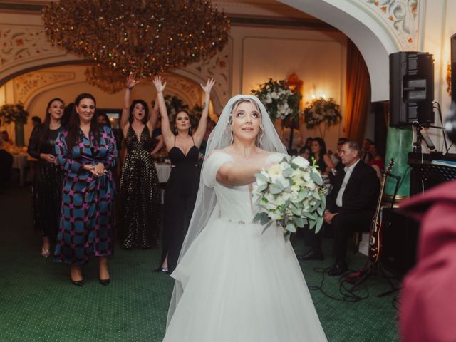 La boda de Raluca y Adrian en Alzira, Valencia 27