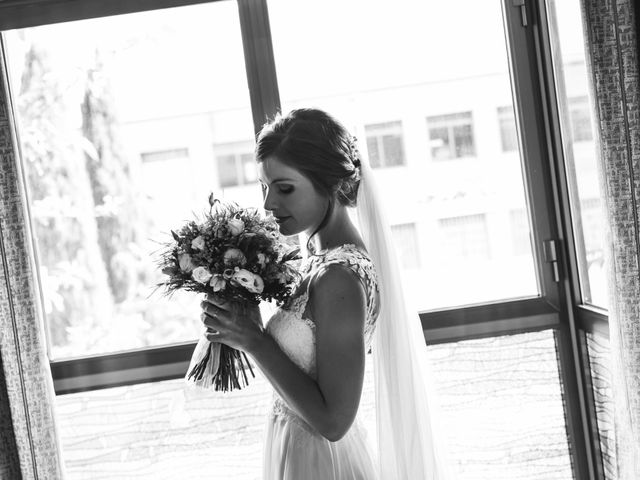 La boda de Juan y Silvia en Alcalá De Henares, Madrid 36