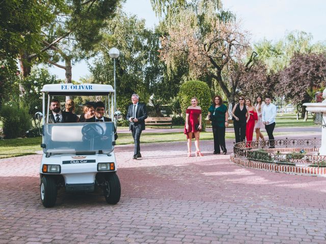 La boda de Juan y Silvia en Alcalá De Henares, Madrid 37