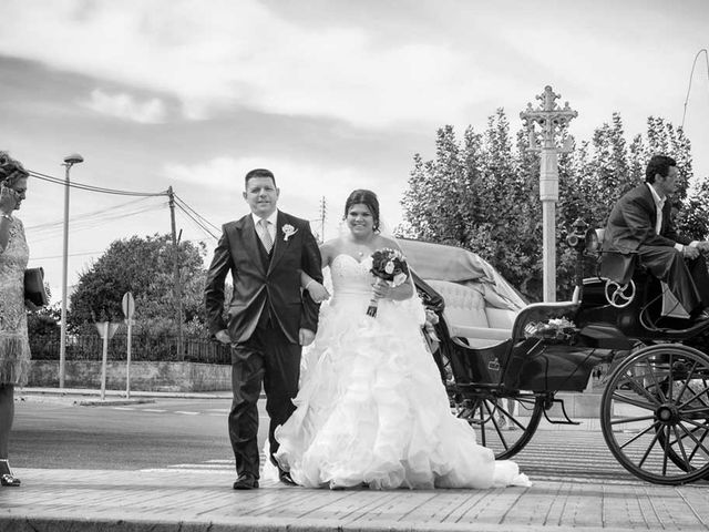 La boda de Javi y Eva en Castelló/castellón De La Plana, Castellón 20