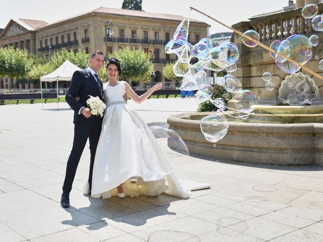 La boda de Aritz y Samira en Pamplona, Navarra 12