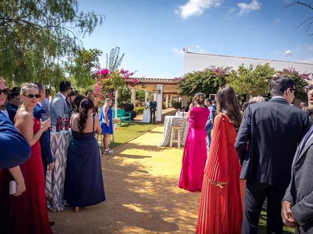 La boda de Claudia y Fran en Mairena Del Alcor, Sevilla 23