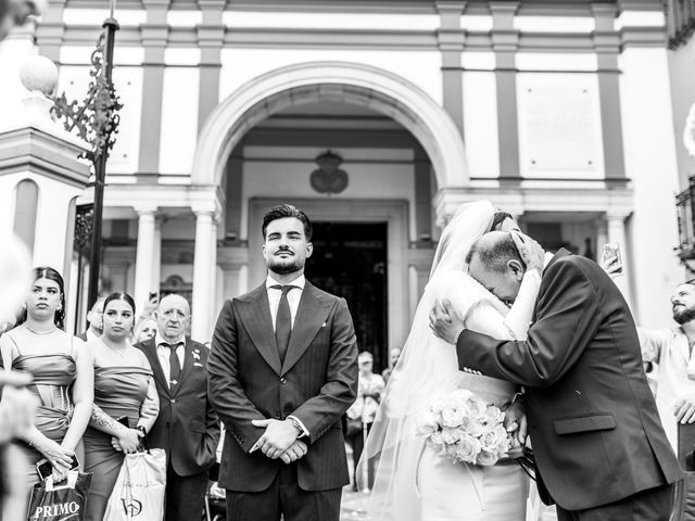 La boda de Rocio y Juanje en Sevilla, Sevilla 1