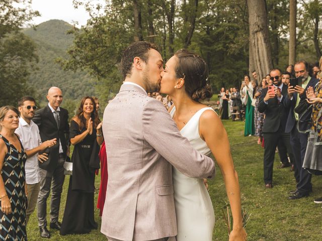 La boda de Pau y Claudia en Camprodon, Girona 31