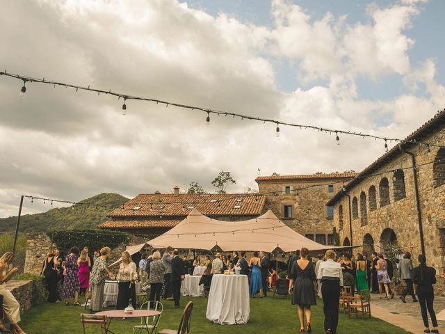 La boda de Pau y Claudia en Camprodon, Girona 52