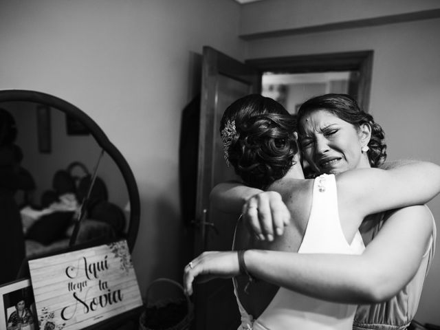 La boda de Alfonso y Silvia en Puente Genil, Córdoba 23