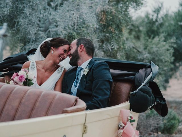 La boda de Alfonso y Silvia en Puente Genil, Córdoba 82