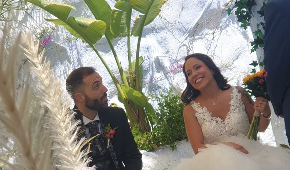 La boda de Jonatan y Desiree en Elda, Alicante