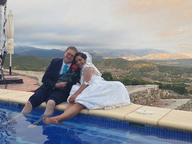 La boda de Johannes y Míriam en Xixona/jijona, Alicante 1