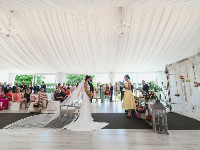 La boda de Henar y Xuxa en Goiriz, Lugo 14