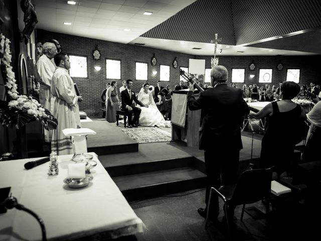 La boda de Javi y Sara en Madrid, Madrid 18