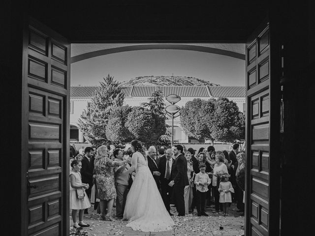 La boda de Rubén y Flor en Ballesteros De Calatrava, Ciudad Real 62