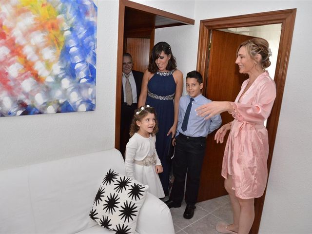 La boda de Cristian y Sonia en Cornella De Llobregat, Barcelona 23