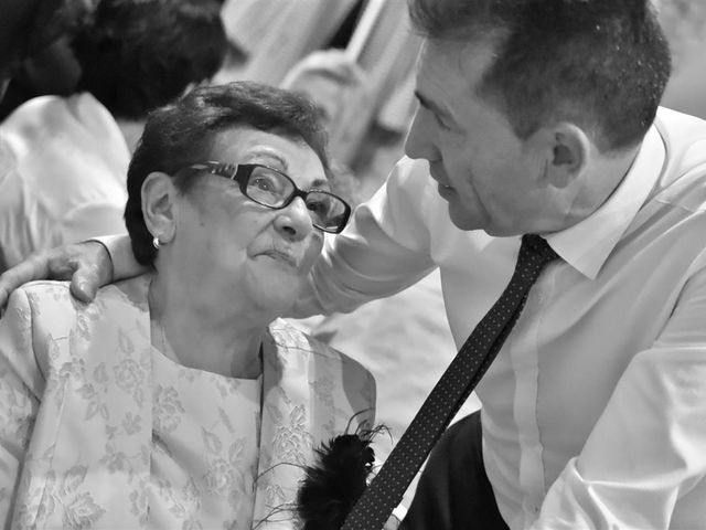 La boda de Cristian y Sonia en Cornella De Llobregat, Barcelona 194