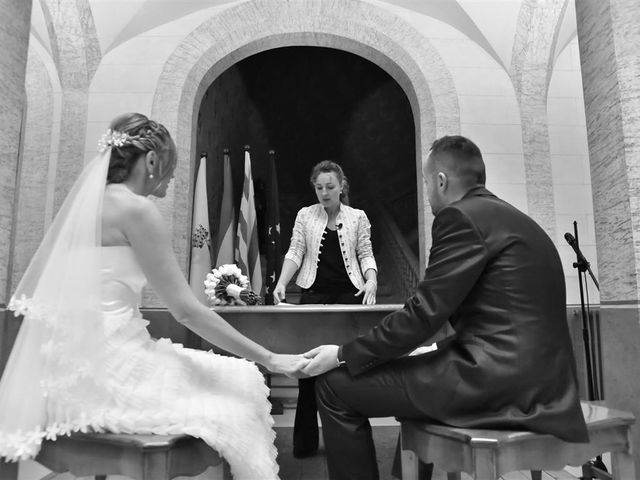 La boda de Cristian y Sonia en Cornella De Llobregat, Barcelona 215