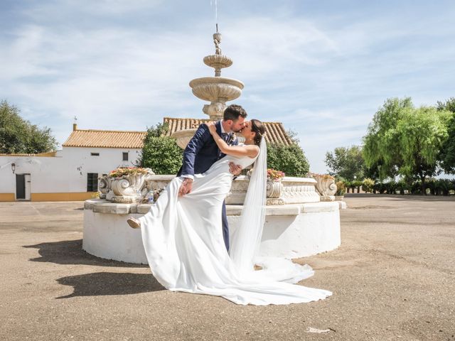 La boda de Alejandro y María en Alcala De Guadaira, Sevilla 20