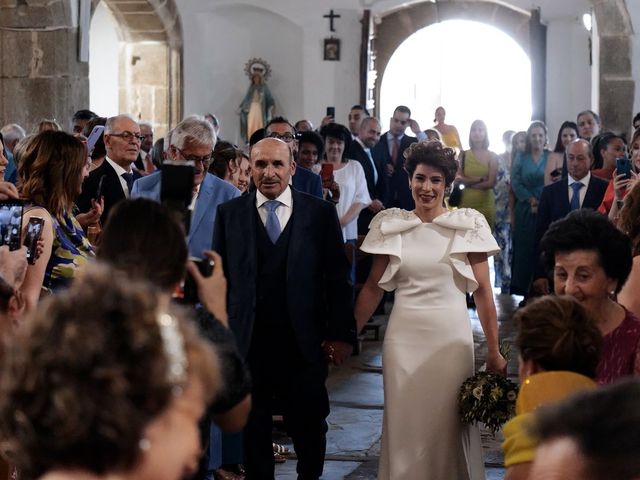 La boda de Carlos y Virginia en Salvatierra De Tormes, Salamanca 4