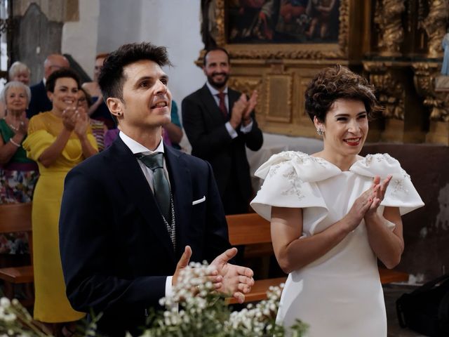 La boda de Carlos y Virginia en Salvatierra De Tormes, Salamanca 5