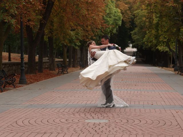 La boda de Adrián  y Beatriz  en Ávila, Ávila 18