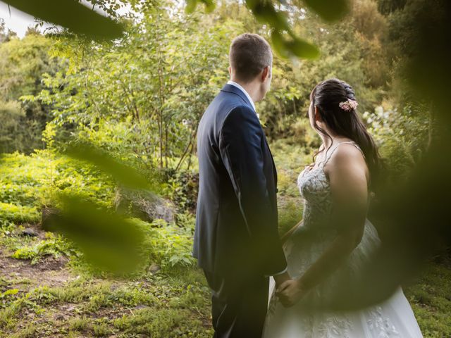 La boda de Javier y Sara en Olot, Girona 25