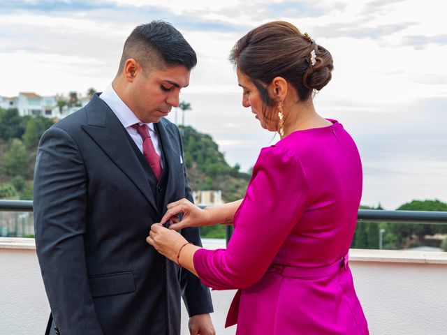 La boda de Juan Ignacio y Anastasia en Pueblo Benalmadena, Málaga 10
