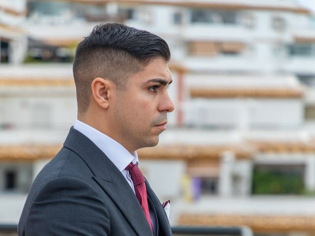 La boda de Juan Ignacio y Anastasia en Pueblo Benalmadena, Málaga 13